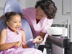 Kid dentist pic_small Kid dentist pic_small